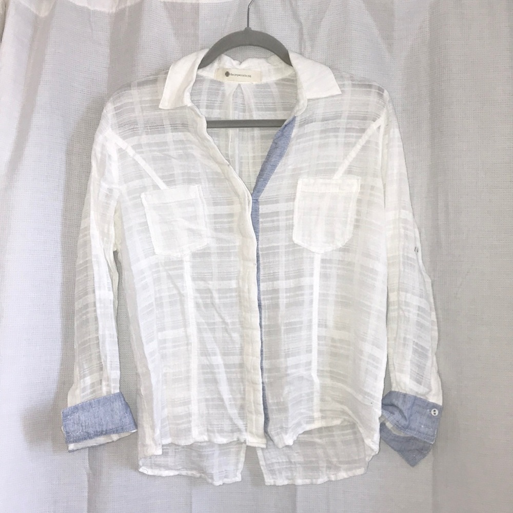 Impeccable pig linen white button down